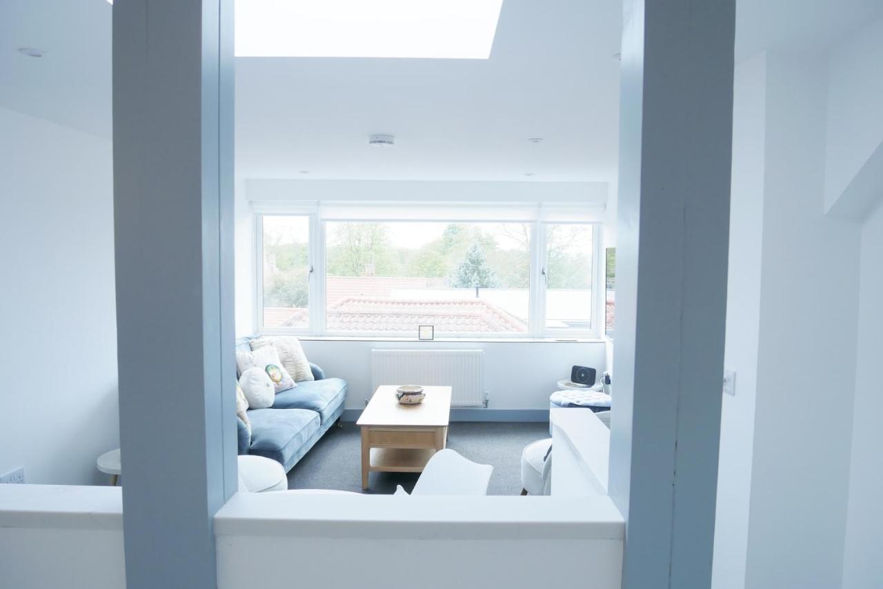 Sunset View, 2 Bedrooms In The Heart Of Holt With Parking Exteriör bild