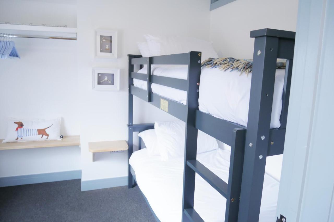 Sunset View, 2 Bedrooms In The Heart Of Holt With Parking Exteriör bild
