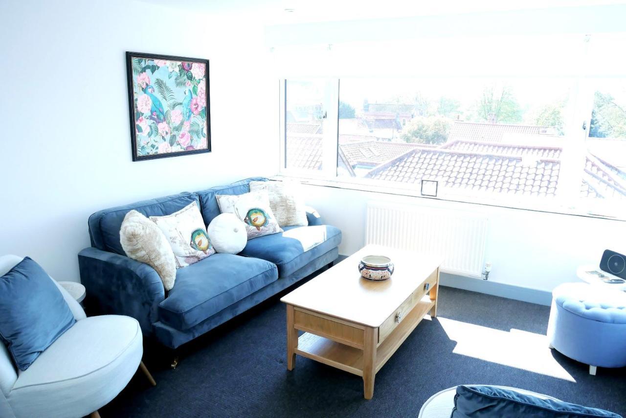 Sunset View, 2 Bedrooms In The Heart Of Holt With Parking Exteriör bild